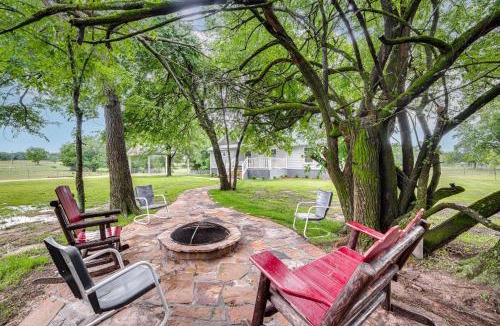 Yantis House | < 1 Mi to Lake Fork: ‘Appy Haven’ in Yantis