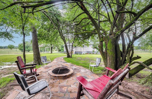 Yantis Cottage | < 1 Mi to Lake Fork: ‘Appy Haven’ in Yantis