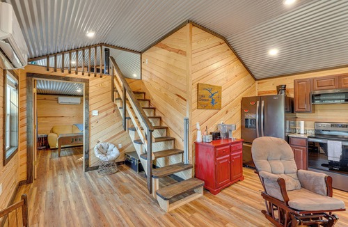 Amity Cabin | ~ 1 Mi to Lake Greeson & Ramp: 'Lazy Bear Cabin'