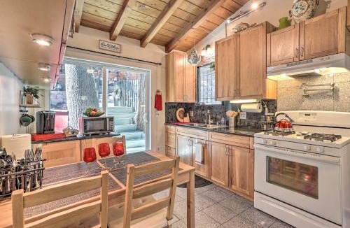 Crestline House | 1 Mi to Lake Gregory Boho Crestline Cabin