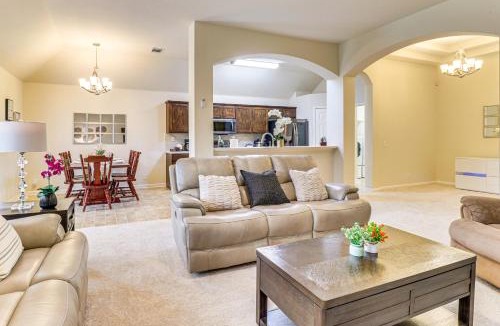 Pflugerville House | 1 Mi to Lake Pflugerville! Charming Family Home