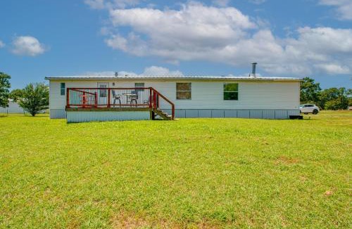 Kingston House | 1 Mi to Lake Texoma: Peaceful Kingston Getaway