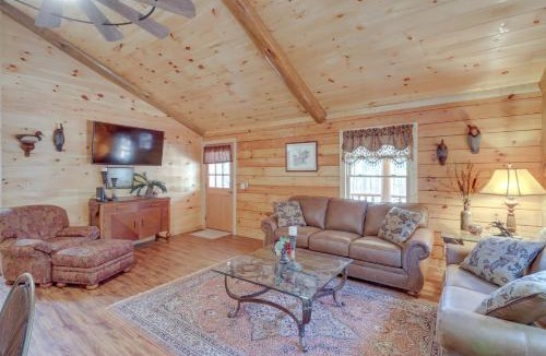Tumbling Shoals House | 1 Mi to Lake! Tumbling Shoals Cabin with Fire Pit