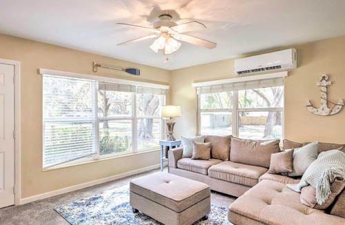 Summerfield House | < 1 Mi to Lake Weir: Quiet Summerfield Getaway