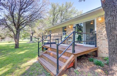 Morgan House | 1 Mi to Lake Whitney: Morgan Home w/Deck!