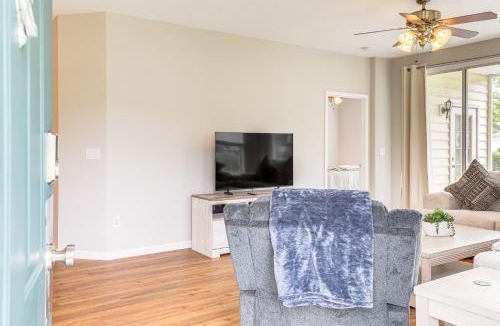 Red Hill House | < 1 Mi to Legends Golf Resort: Condo w/Pool!