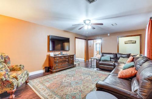 Berryville House | < 1 Mi to Main St Berryville: Spacious Family Home