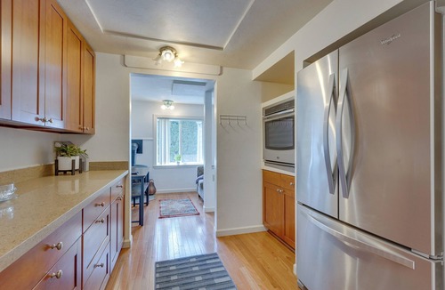 Pinehurst House | < 1 Mi to Mall! Bright Single-Level Seattle Home
