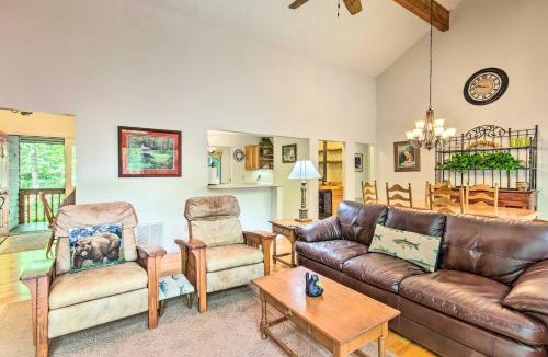 Lake Toxaway House | 1 Mi to Marina: Lake Toxaway Cabin w/Fire Pit