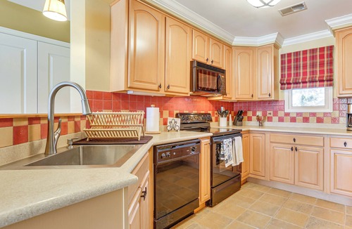 Vernon Condo | < 1 Mi to Mountain Creek Resort: Condo w/Balcony
