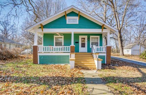 Springfield House | < 1 Mi to MSU! Updated Springfield House w/Deck