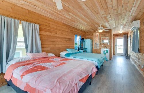 Surfside Beach Apartment | 1 Mi to Ocean: Colorful Freeport Beach Rental!
