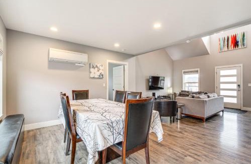 Lakeside House | 1 Mi to Oregon Dunes Quiet Getaway with Deck