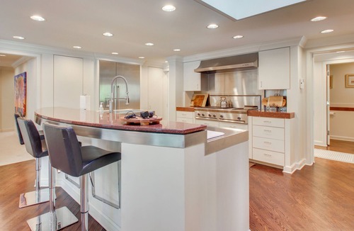 Norman House | 1 Mi to OU! Group Getaway w/Game Room, Pool