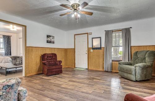 Sullivan House | 1 Mi to Park & Lake! Charming Retreat in Sullivan