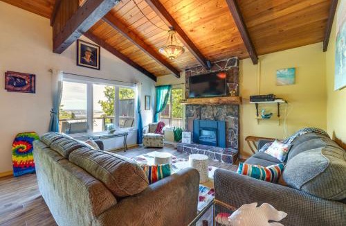 Waldport House | < 1 Mi to Port of Alsea: Inviting Gem w/Hot Tub