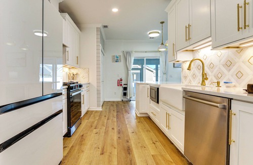 Bluffton Cottage | 1 Mi to River! Relaxing Family Home in Bluffton
