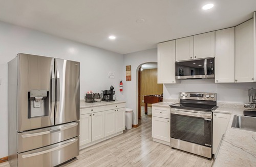 Galt House | 1 Mi to Rock Riverfront: Family-Friendly Retreat!