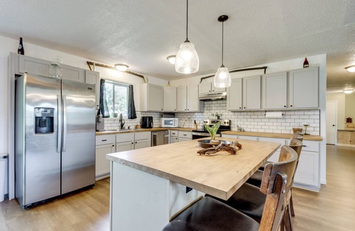 Cassville House | 1 Mi to Shops & Cafes: Updated Cassville Home!