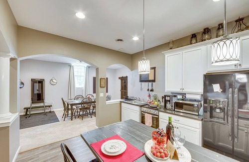 New Holland Apartment | 1 Mi to Shops & Eats on Main St: New Holland Abode