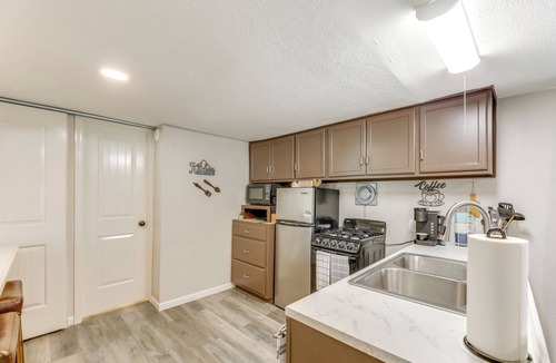 Somerville House | 1 Mi to Somerville Lake: Home w/Spacious Yard