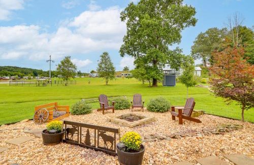 Morganton House | 1 Mi to Tank Town USA: Tiny Home w/Pool Access!