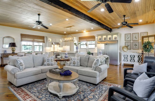 Ventress House | 1 Mi to the River! Relaxing Lake-View Oasis