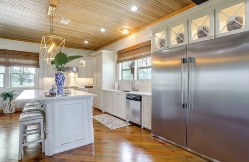 Ventress House | 1 Mi to the River! Relaxing Lake-View Oasis