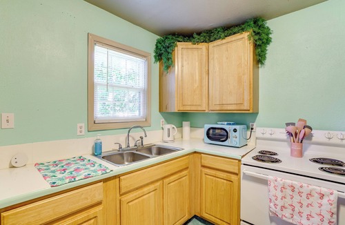 Miami House | 1 Mi to Town: Colorful & Cozy Home in Miami!