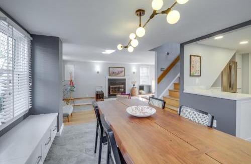 Old Town West House | < 1 Mi to Waterfront: Old Town Alexandria Home!