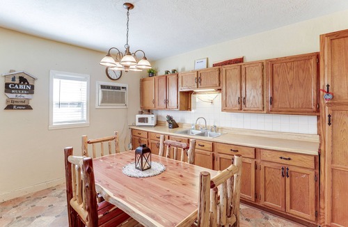 Guion Cabin | < 1 Mi to White River! Pet-Friendly Cabin in Guion