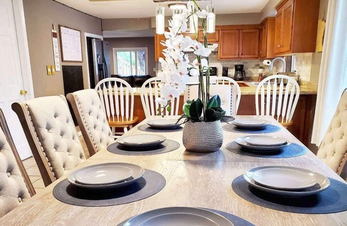 Roseville House | 1 Mile to Como Park! 🌿🍃