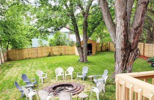 Roseville House | 1 Mile to Como Park! 🌿🍃