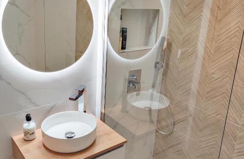 Playa de San Juan Apartment | <1 Min Beach, Sea Views, AC, Wifi, Pool, 3xTennis
