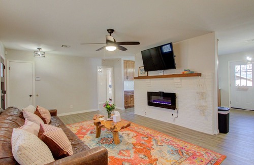 Claremore House | 1 min from the lake! Great house for a fun getaway.