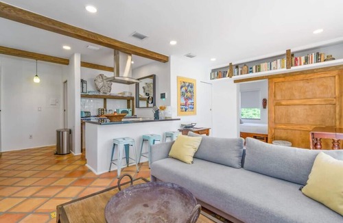 North Beach Apartment | 1 Minute Walk To Beach W/Services and Activities!