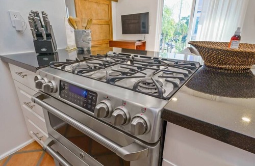 North Beach Apartment | 1 Minute Walk To Beach W/Services and Activities!