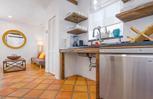 North Beach Apartment | 1 Minute Walk To Beach W/Services and Activities!