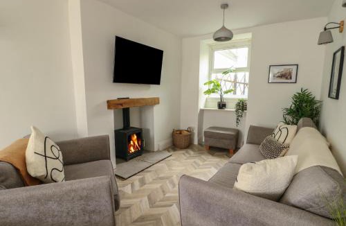 Llanfachraeth House | 1 Mona Terrace