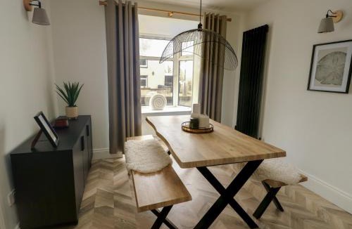 Llanfachraeth House | 1 Mona Terrace