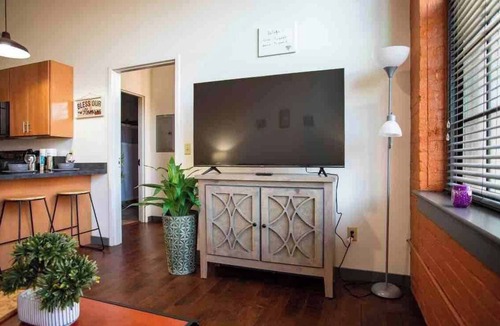Rochester Apartment | 🌆^1 NY Style Centric Loft with King Bed by Park av