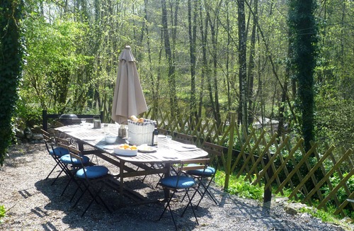 Vernoux-en-Gatine House | 1 of 3 Gites set in 2 lovely acres-Pool-Games field -Wifi-lots to see/do nearby