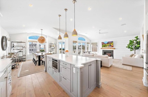 Holgate House | 1 Off the Ocean, Heated Salt Water Pool, New Constructionnnn