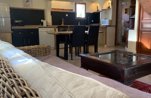 Saint-Montan House | 1 or 3 small rental residences in southern Ardèche for 2/18 people with swimming pool