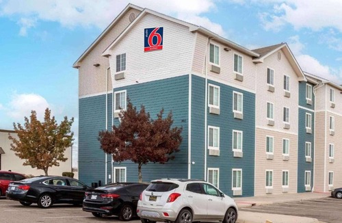 El Dorado West Apartment | 1 Queen Bed | ADA/RI Shower/Nsmk/Kitchen