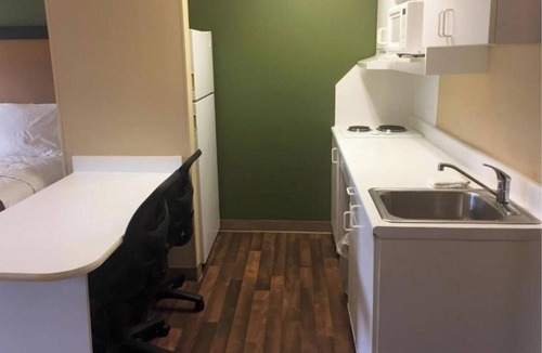 North Greece Apartment | 1 Queen Bed | Non-Smoking, Kitchen