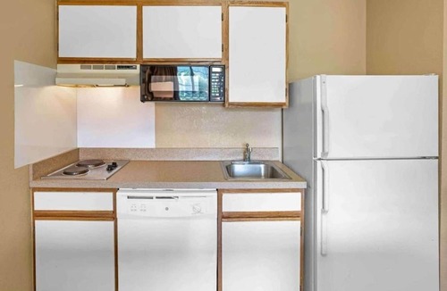 Fishkill Apartment | 1 Queen Bed | Suite, Non-Smoking, Kitchen