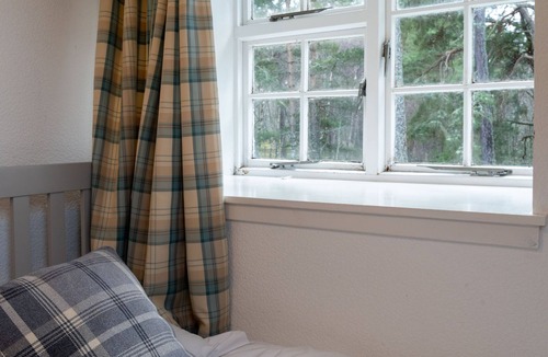 Alvie House | 1 Railway Cottage by Interhome