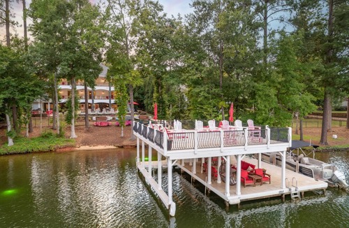 Littleton House | #1 ranked lake home in US - Heated Pool, Golf Range, Firepit, Bocce, New Boat!