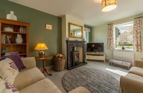 Burnsall House | 1 Riverside Cottage